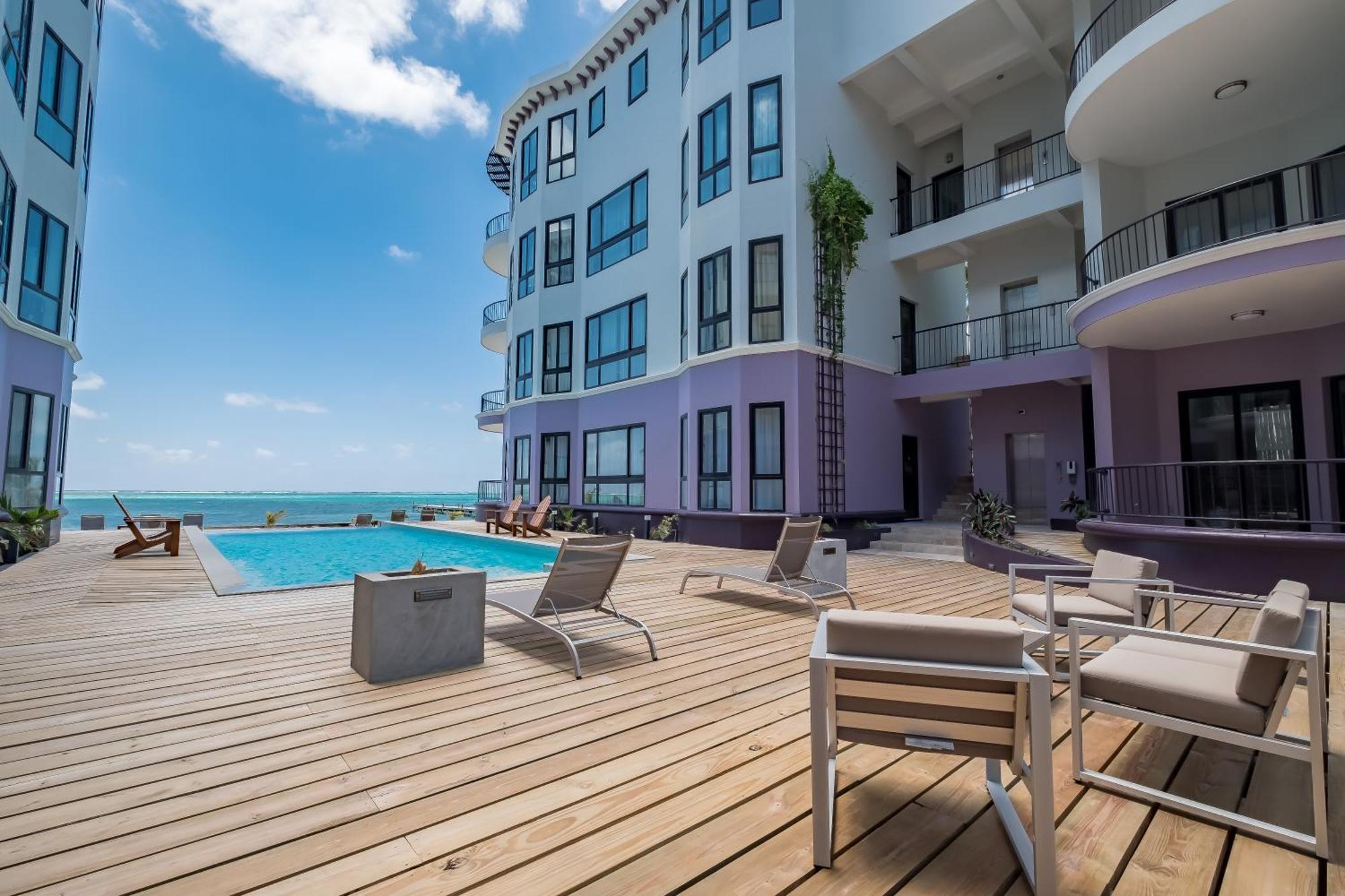 Diamante Beachfront Suites 산페드로 외부 사진