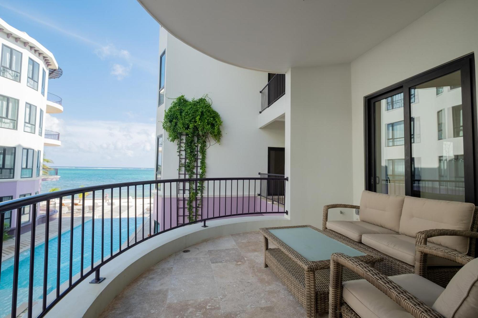 Diamante Beachfront Suites 산페드로 외부 사진
