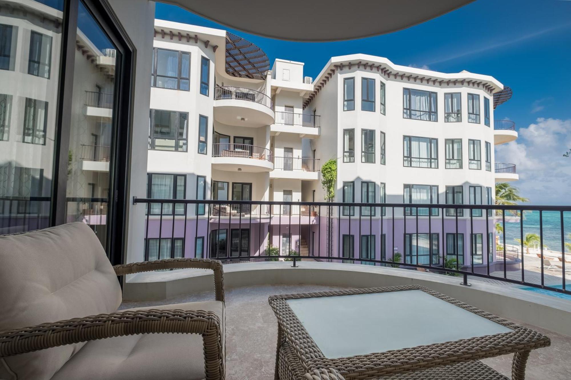 Diamante Beachfront Suites 산페드로 외부 사진