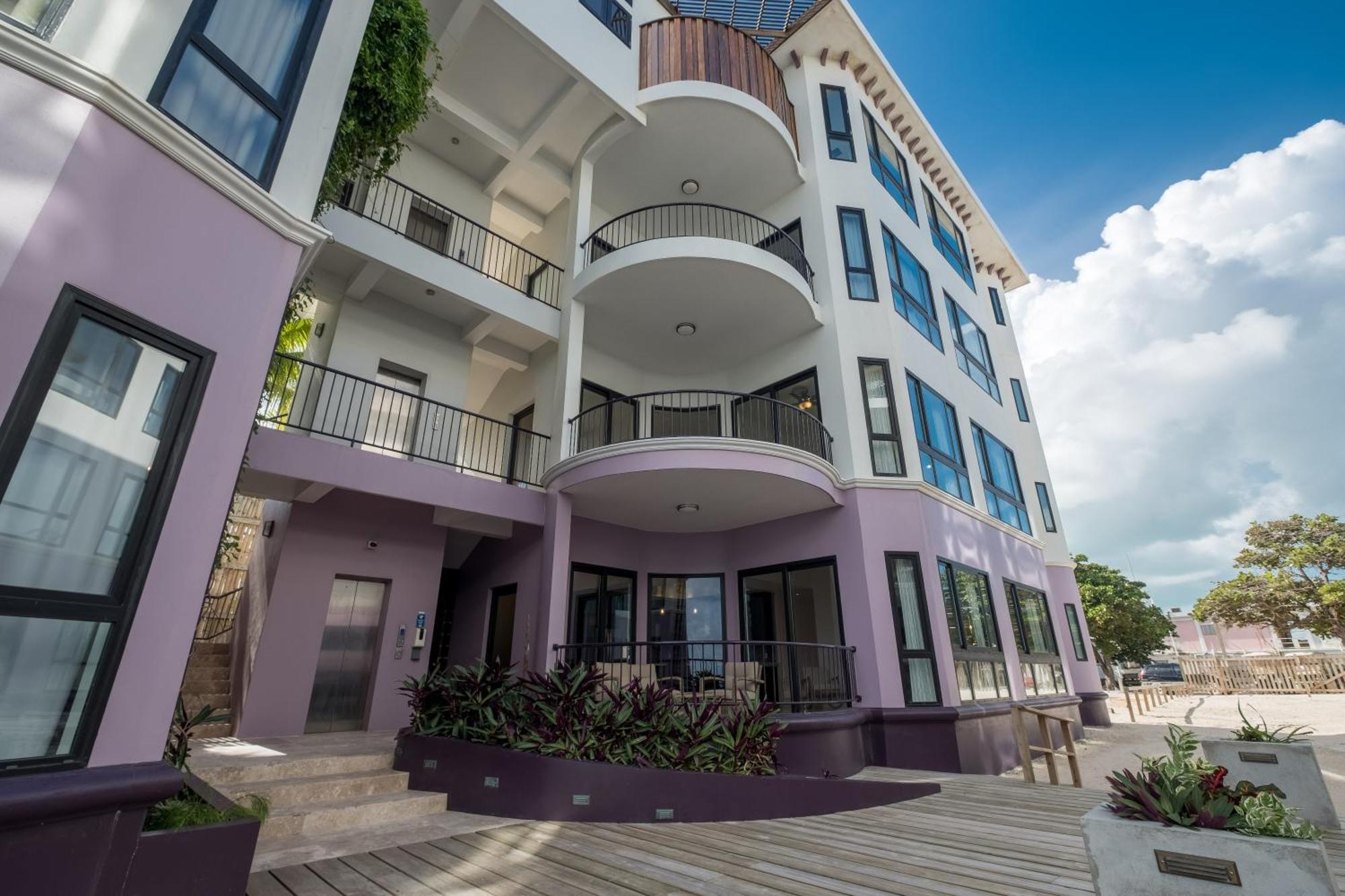 Diamante Beachfront Suites 산페드로 외부 사진